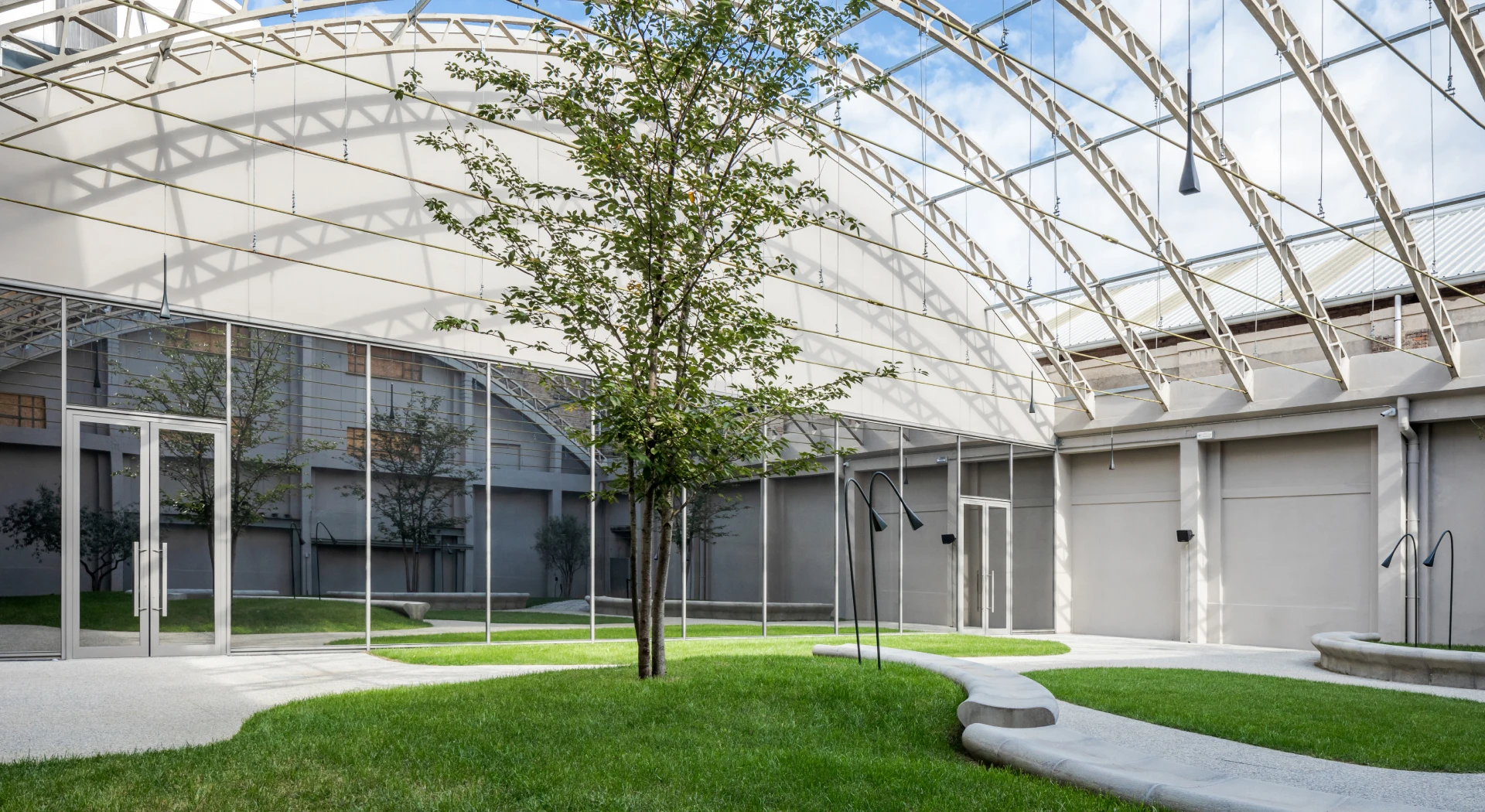 gresart671_venue_1920x1050_2